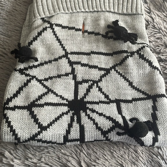Hyde and Eek! Spiderweb Dog Sweater - Picture 6 of 9